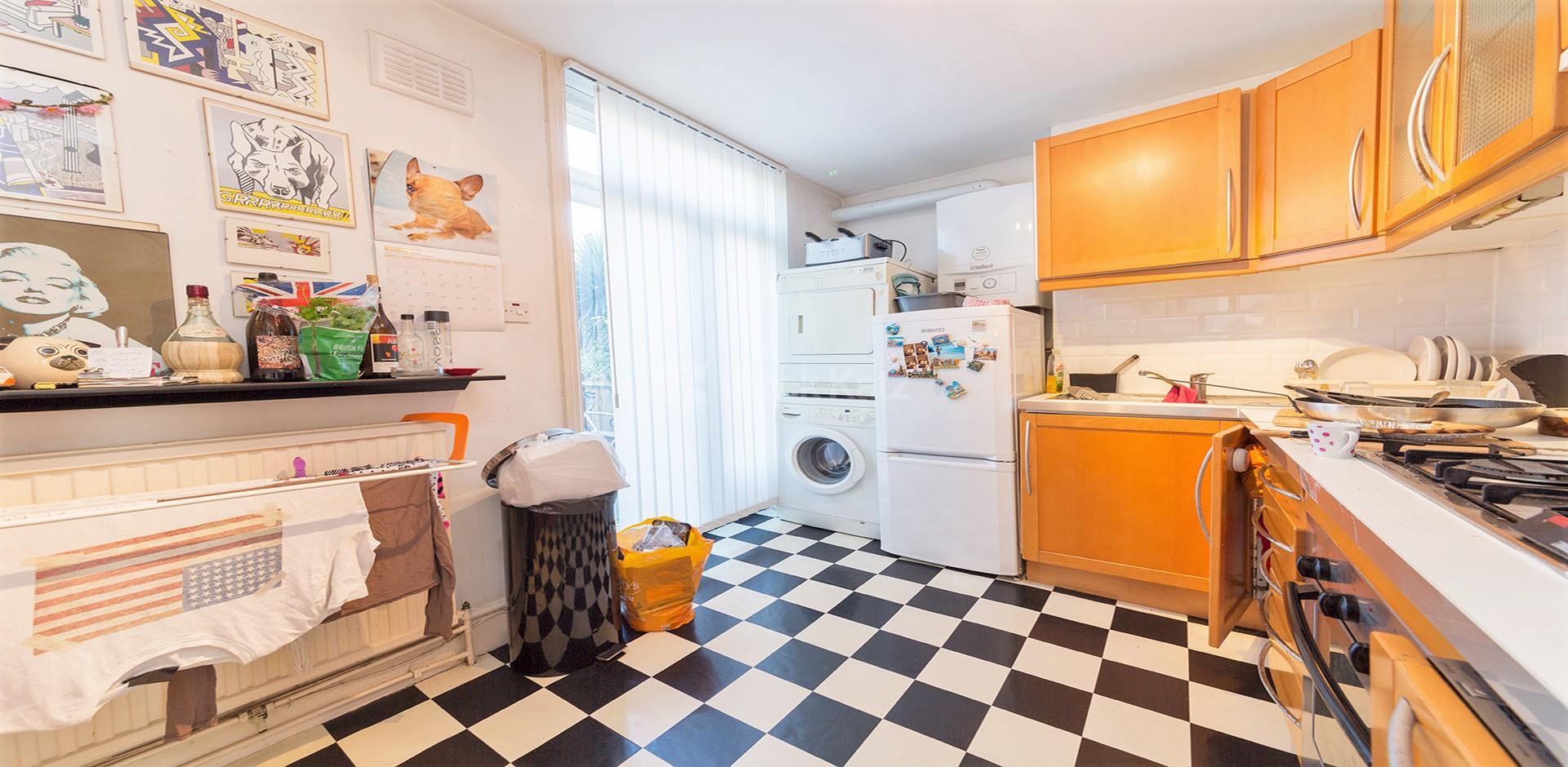 1 bedroom flat to rent in windsor west